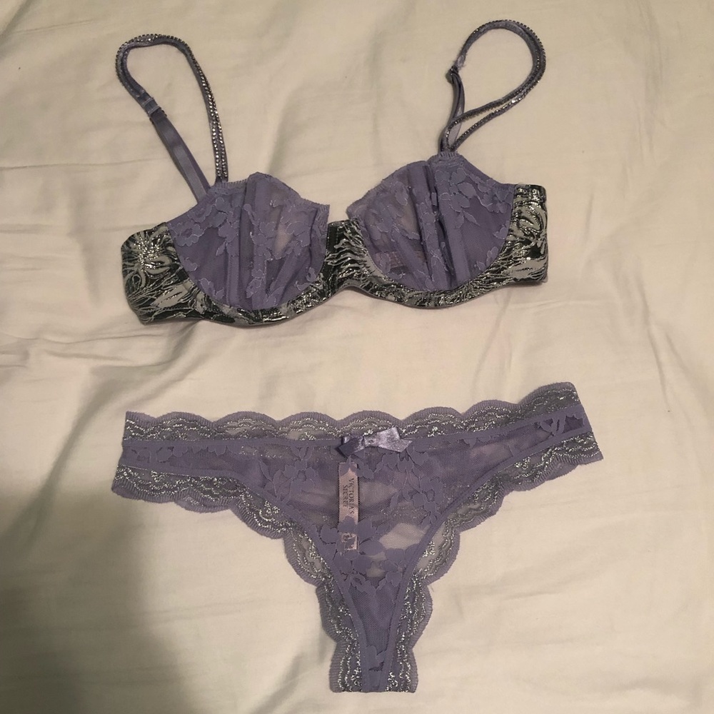 Victoria’s Secret set